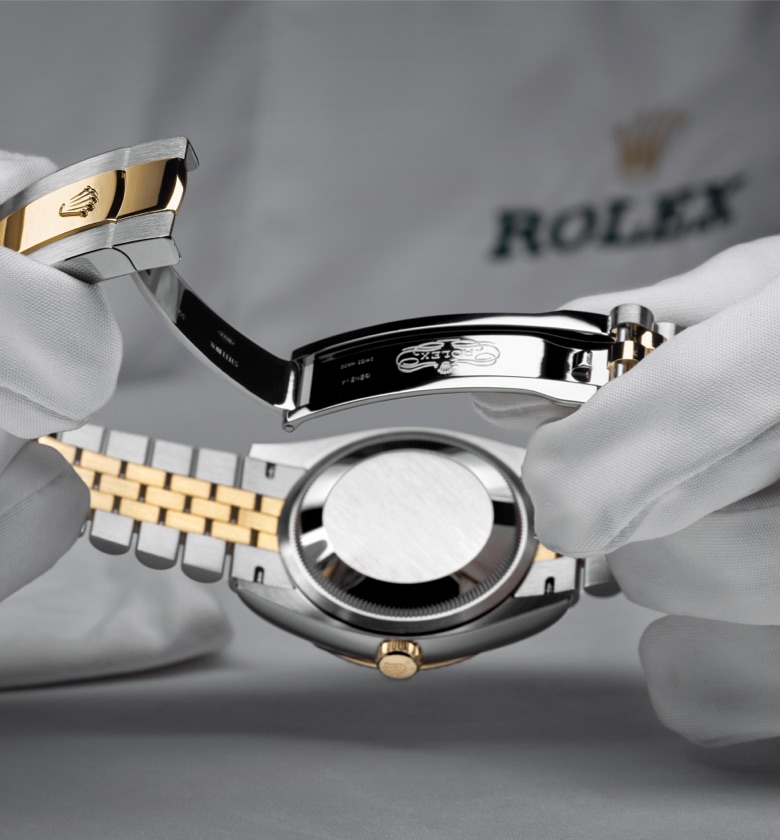 servicing your rolex - royal de versailles